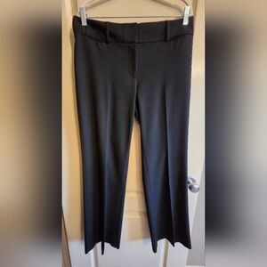 ANN TAYLOR LOFT Julie Trousers in Black. Women's Size 8. 🖤